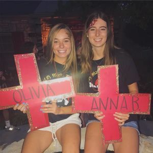 Meet your Posher, Olivia